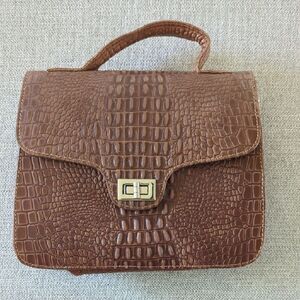 Brown Leather Crocodile Pattern Handbag